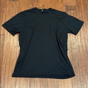Classic Black in color • Women’s XL T-Shirt • Excellent Condition